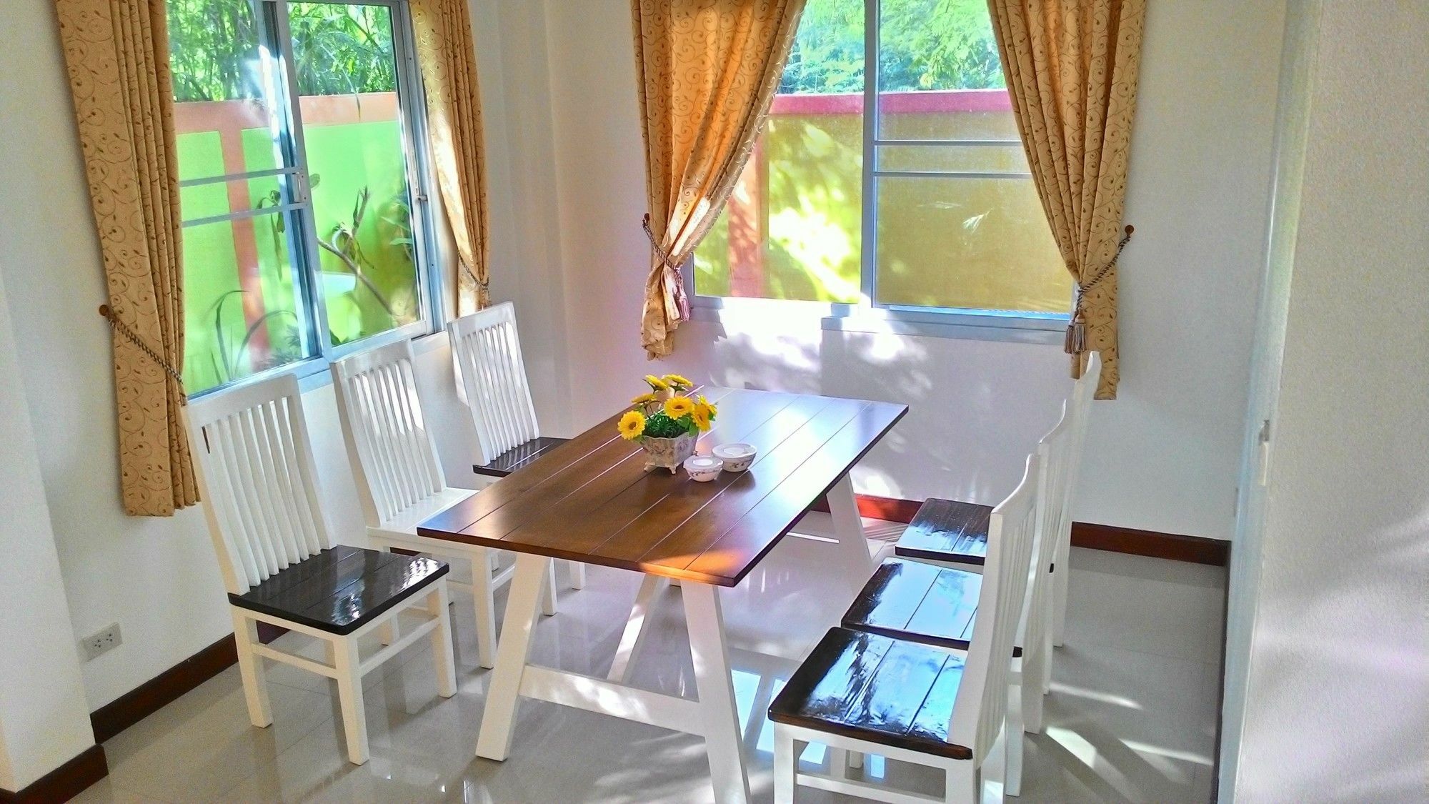 Orange Villa Chiang Mai Esterno foto