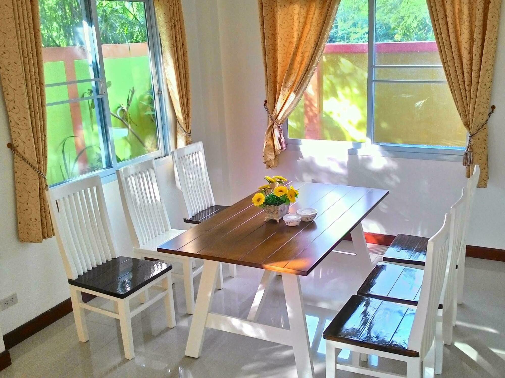 Orange Villa Chiang Mai Esterno foto
